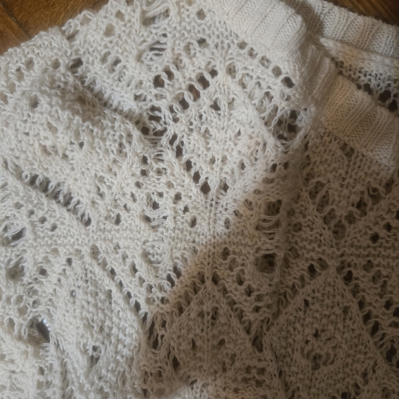 Mossimo Supply Co. Sweaters - Mossimo Supply Co. White Textured Sweater